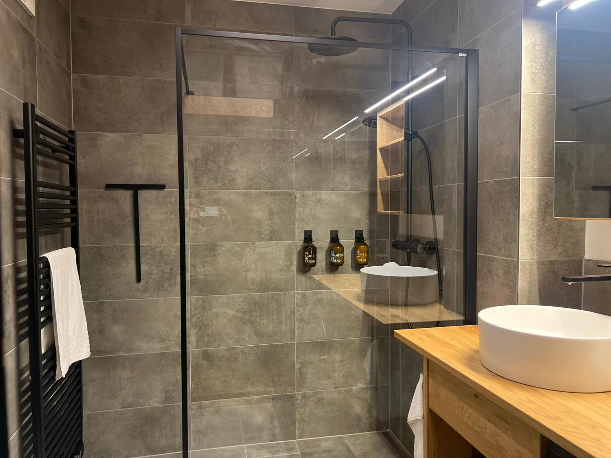 Das Genner - Boutique Appartement Tauplitz Eksteriør billede